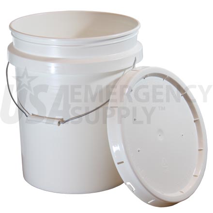 Food Storage Buckets - 5 Gallon Titan Plastic Bucket with Rubber Gasket and Lid