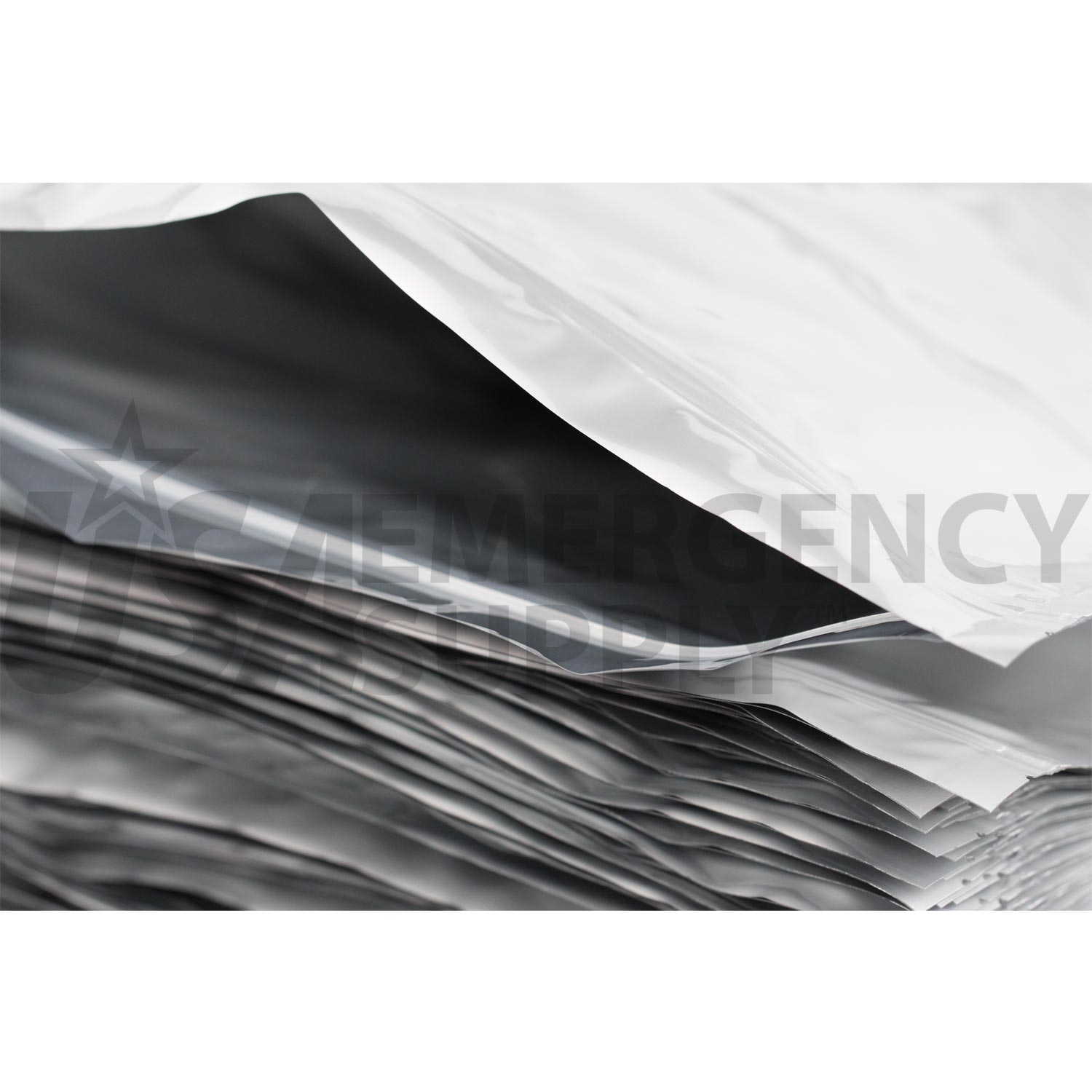 https://www.usaemergencysupply.com/media/img/products/lg/1-5-gallon-mylar-bag-12x16x6-ziplock-b-lg.jpg